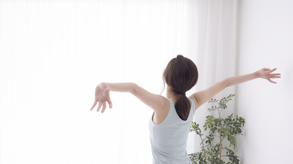 女性　ストレッチ