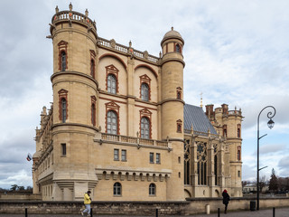 Fototapeta na wymiar château royal de Saint Germain-en-Laye dans les Yvelines en France