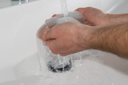 Hände waschen - Viren - Virenschutz Covid