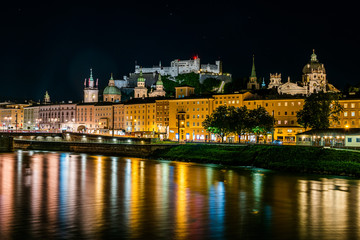 Fototapeta na wymiar Historic centre of Salzburg by night