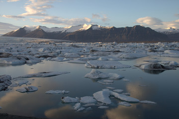Lago glaciar de Jökulsárlón de Islandia