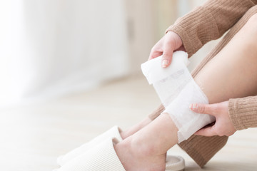 ルームウェアの女性