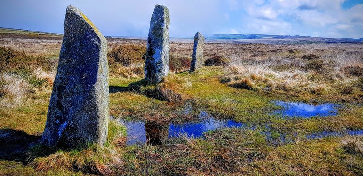 Men a Tol Stone Circle