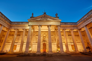 Fototapeta na wymiar The Bank of Ireland in College Green in Dublin City, Ireland