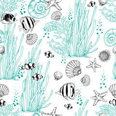 Fototapeta na wymiar Seamless pattern with tropical fishes, shells and seaweeds.