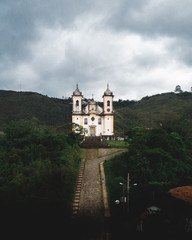 Fototapeta na wymiar Iglesia Solitaria en Oro Preto