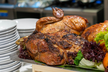  roasted chicken with herb on try