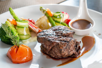  beef steak and vegetables wiht sauce