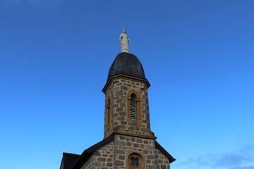 Fototapeta na wymiar Chapelle de Rampot ou Notre Dame de Bon Secours à Haute Rivoire construite en 1864 - Village de Haute Rivoire - Département du Rhône - France