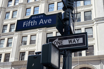 Fifth avenue signal