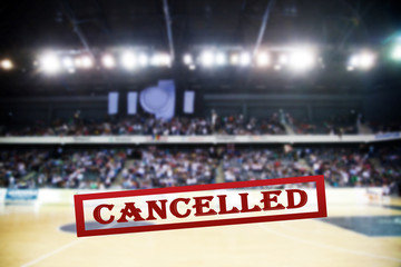 Obraz premium cancelled basketball or sport event to avoid Coronavirus outbreaks, COVID-19 concept
