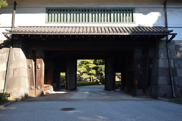 皇居東御苑、平川門（渡櫓門）