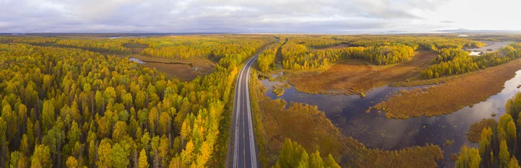 Keuken foto achterwand Denali Alaska Route 3 aka George Parks Highway and Alaska landscape aerial view in fall with the morning sun light, at the south of Denali State Park at Susitna North, Alaska AK, USA.