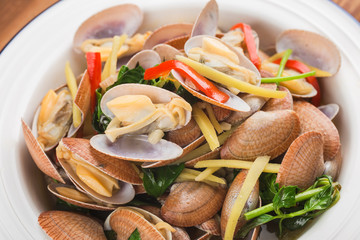 Stir Fried Clams with Roasted Chili paste