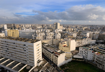 Obraz premium Evening view looking across the white Casablanca cityscape