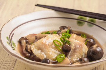 白身魚のキノコ餡かけ