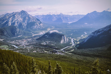 mountains in canada
