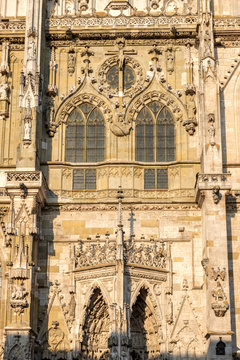 Detailansicht der Fassade des Regensburger Doms