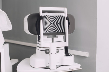 Corneal topography machine or photokeratoscopy or videokeratography, is a non-invasive medical imaging technique for mapping the surface curvature of the eye cornea and the outer structure of the eye - obrazy, fototapety, plakaty
