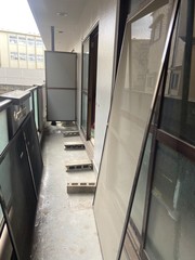 Obraz premium escalator in mall