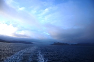 Passage du cercle polaire arctique à bord de l’Express Côtier (Norvège)