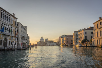 Fototapeta premium sunrise grand canal in venice
