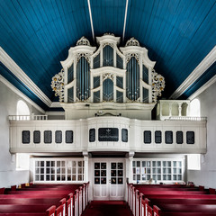 Deutschland; Carolinensiel-Deichkirche. Die Orgel von Hinrich Just Müller zählt zu den ältesten...