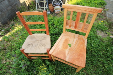 手作りの椅子たち