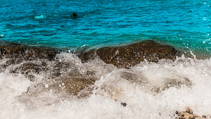 Obraz premium Seascape of the storm and the stones