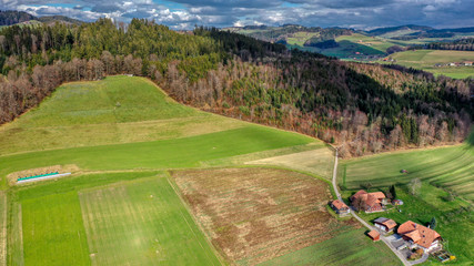 Auf weiter Flur eine Kugelfanganlage in der Schweiz