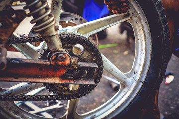 Maintenance and change of motorcycle rear wheel brake systems