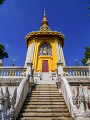 Fototapeta premium Phra Maha Mondop Phutthabat, Pattaya, Thailand