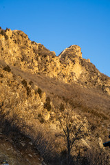 The Great Wall of China is located on a high mountain.