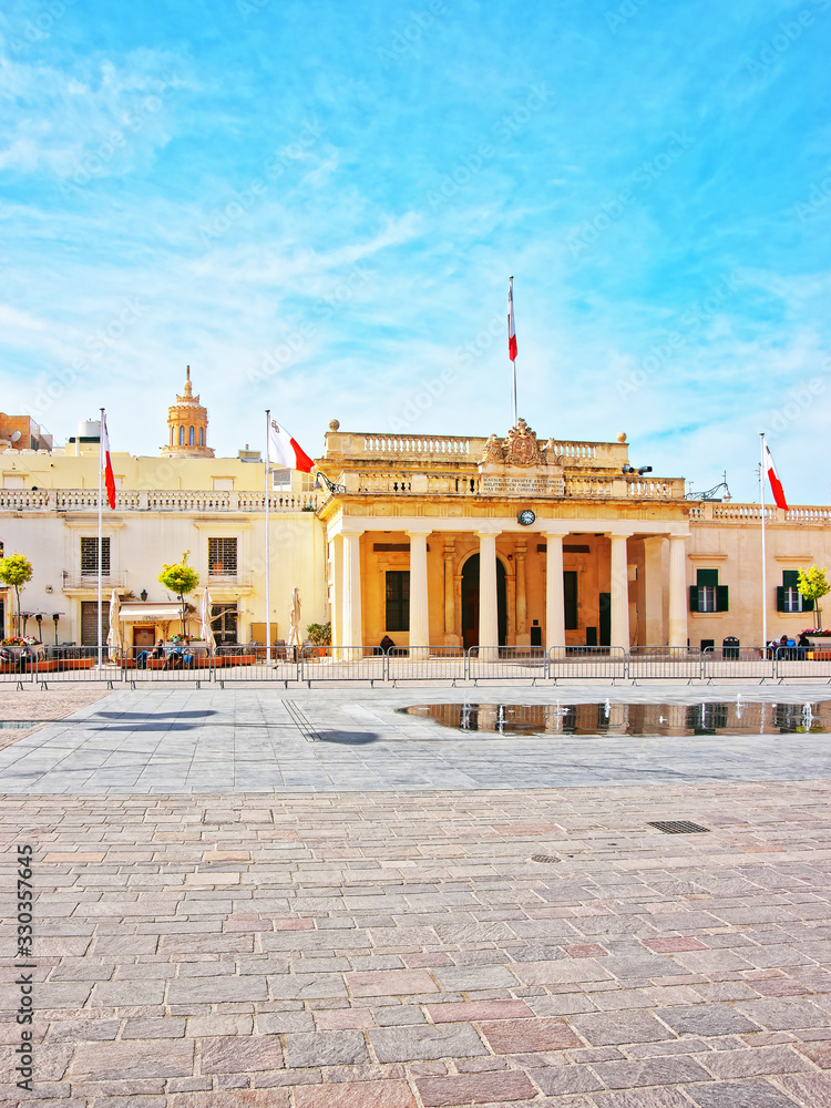 Canvas Prints people at guardhouse in st george square in valletta