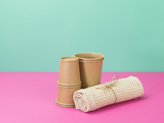 Kitchen accessories from ecological materials.