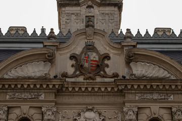 Fototapeta na wymiar Das rathaus von Györ in Ungarn