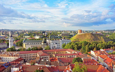Fototapeta na wymiar Gediminas Tower and Cathedral square in old town Vilnius