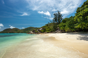 Wild beach Anse Takamaka - Baie Saint Anne Praslin, Seychelles