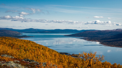 Fototapeta na wymiar lake in mountains in the arctic