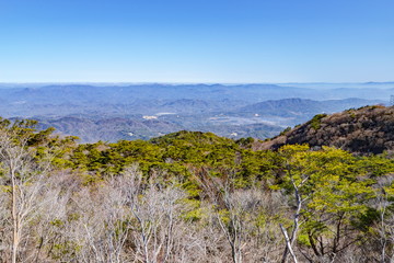 六甲山最高峰から西宮市北部方面を望む、兵庫県神戸市にて