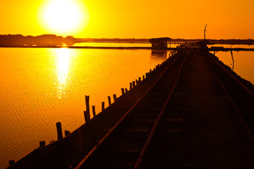 Fototapeta premium sunset on the pier