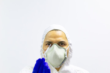 coronavirus epidemia pandemia enfermedad virus bateria vacuna laboratorio examen fiebre sangre...