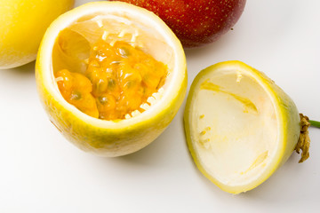 Frutos de maracuyá o fruta de la pasión