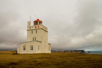 Faro vicino
