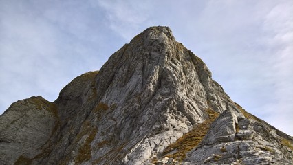 Fototapeta na wymiar Rock spur in Alps