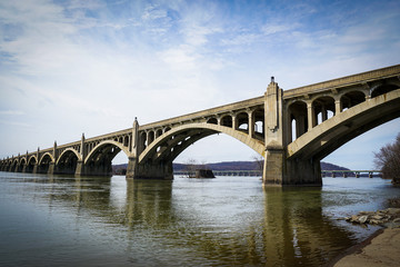 Obraz na płótnie Canvas Columbia-Wrightsville Bridge