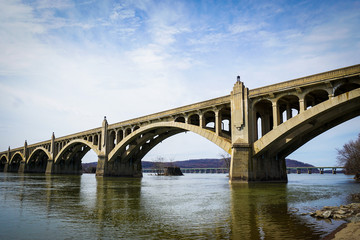 Fototapeta na wymiar Columbia-Wrightsville Bridge