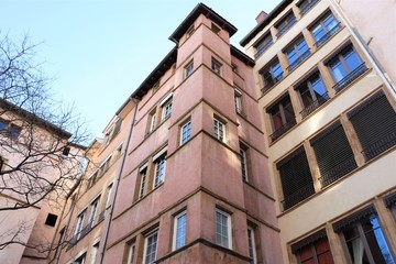 Fototapeta premium La maison de Laurent Mourguet, créateur de Guignol, à Lyon - ville de Lyon - Département du Rhône - France