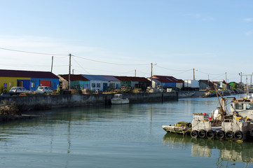 Maisons de pêcheurs sur pilotis à Oléron