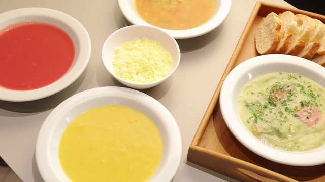 sopa cremosa de espinafre e cebolas